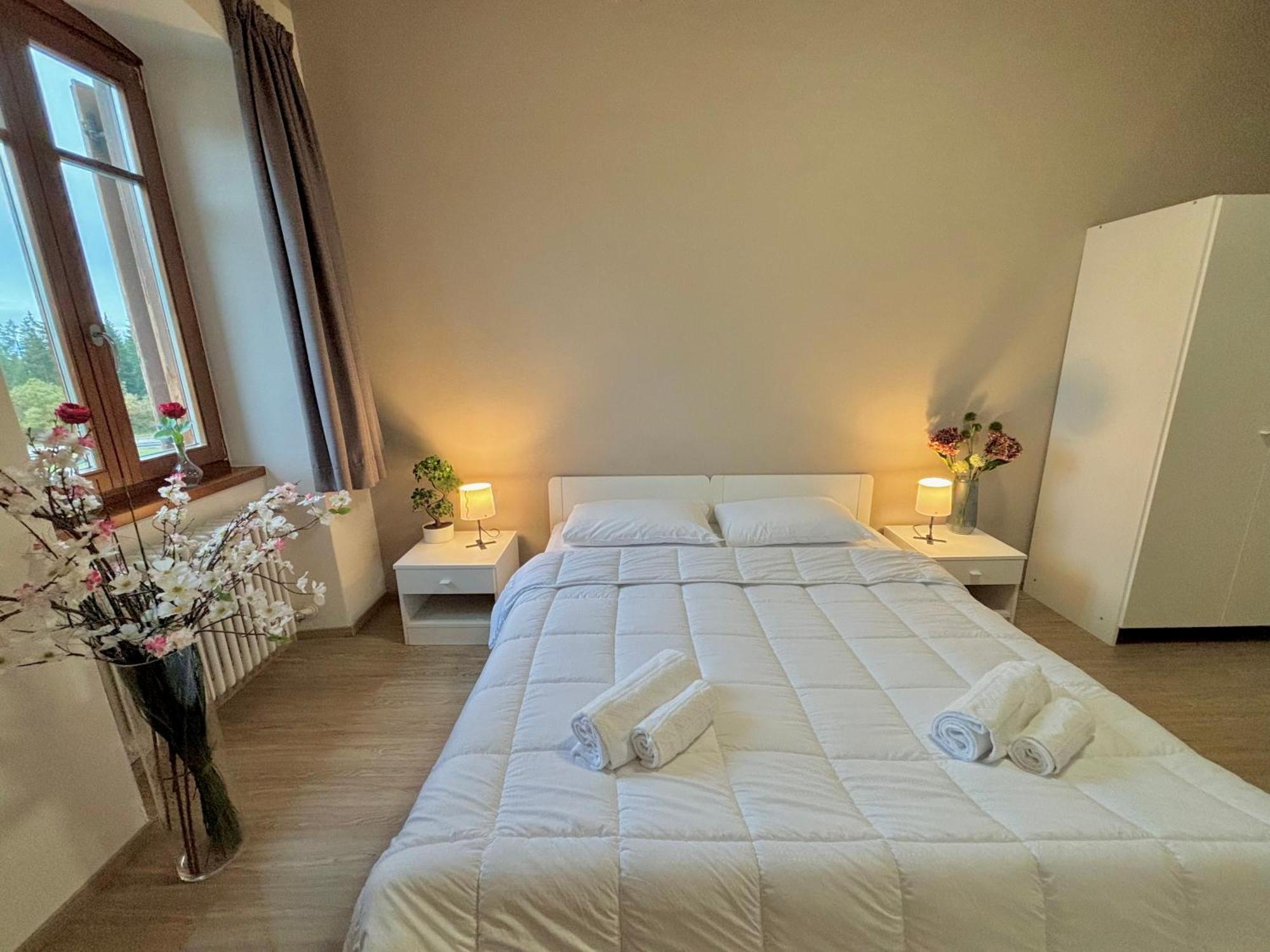 Hotel Corno Bianco Nova Ponente Kültér fotó