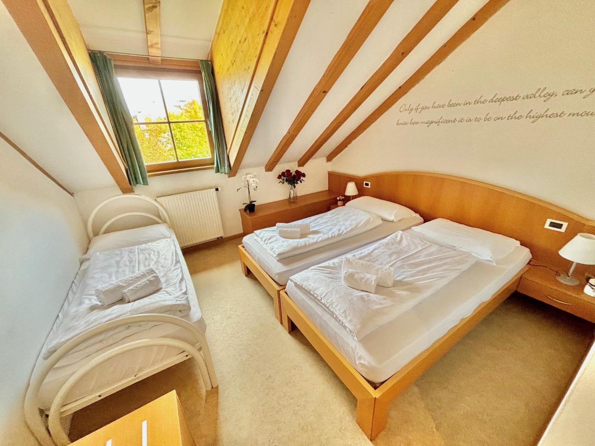 Hotel Corno Bianco Nova Ponente Kültér fotó